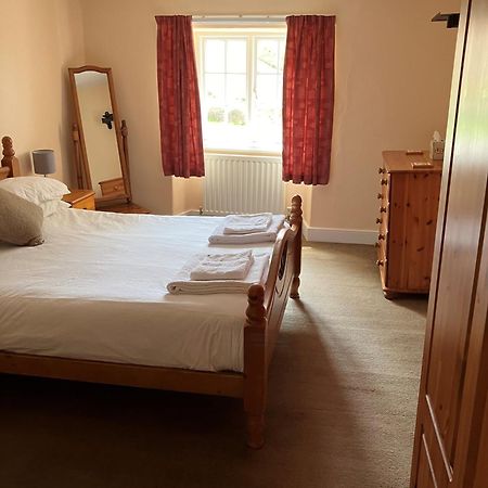 Farmer Bob'S Farmhouse Barnstaple Buitenkant foto