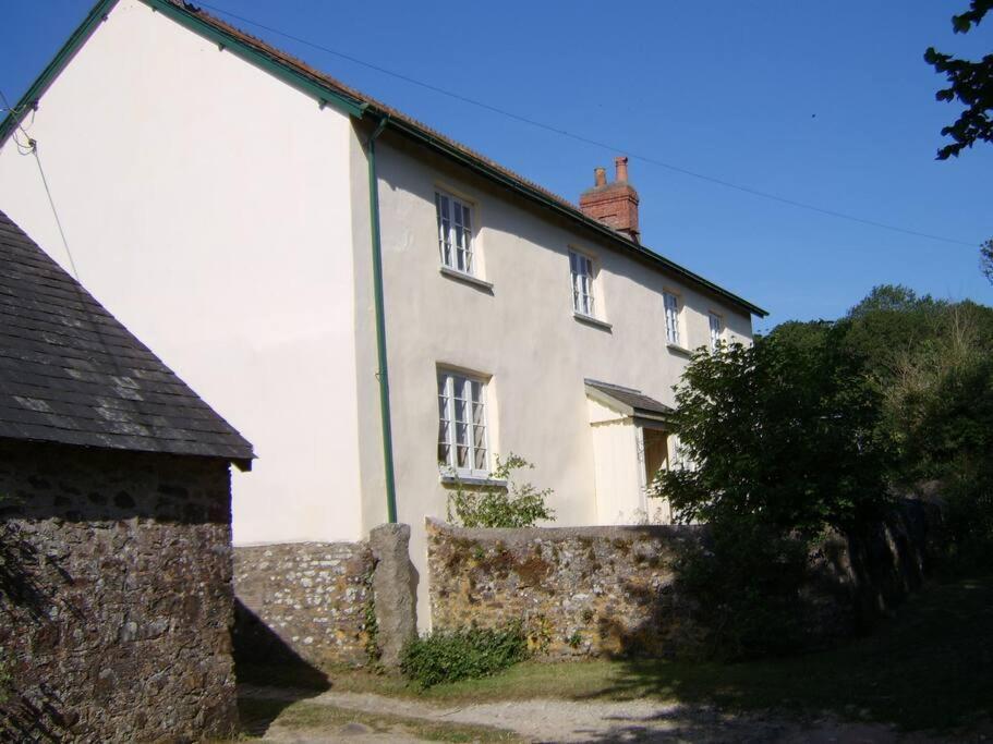 Farmer Bob'S Farmhouse Barnstaple Buitenkant foto